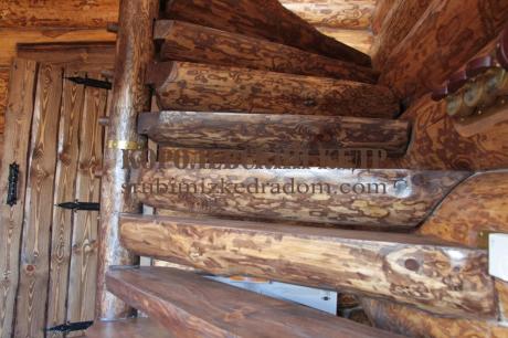 Лакировка деревянной лестницы: виды лакокрасочных изделий
