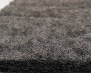 В качестве межвенцового утеплителя используем Klimalan - материал на основе овечьей шерсти, который не содержит примесей и химических пропиток.(1)